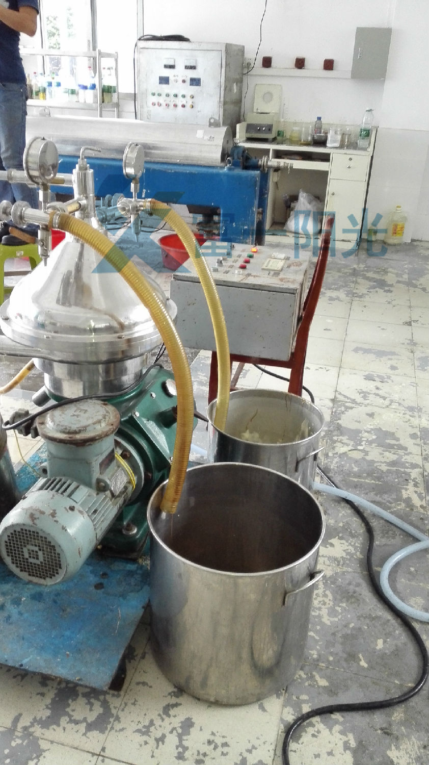 切削液油水分離過(guò)程